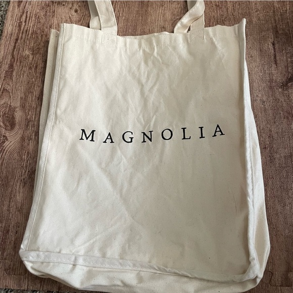 Magnolia Market Waco Texas Canvas Tote Bag with Solos Illustration - Picture 3 of 4